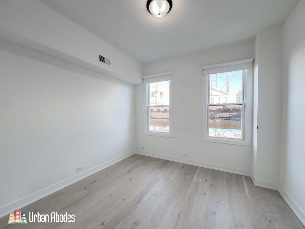 Building Photo - 2129 N Bingham St