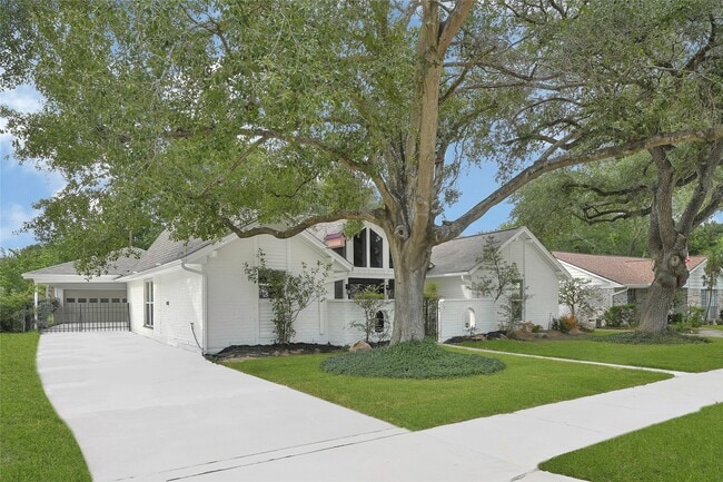 Building Photo - 15702 Congo Ln