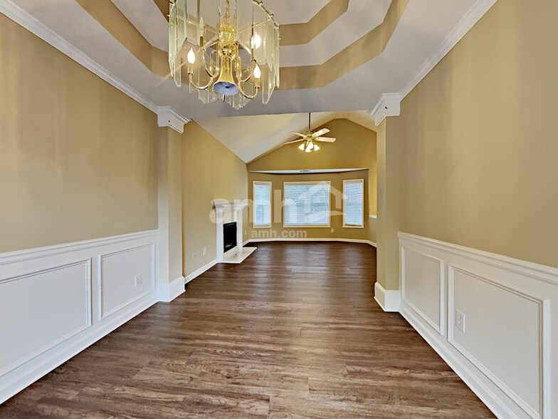 Building Photo - 5135 Thorin Oak Cir