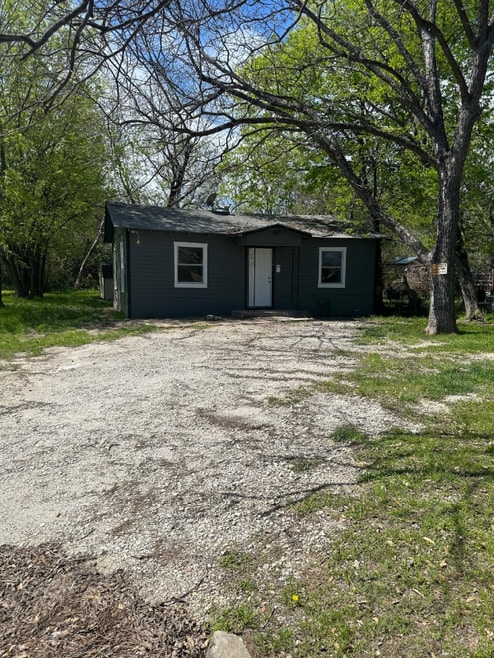 Building Photo - 1114 J J Flewellen Rd