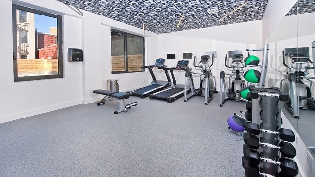 Building Photo - 15 Jackson St