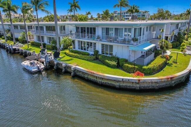 Building Photo - 180 Isle of Venice Dr