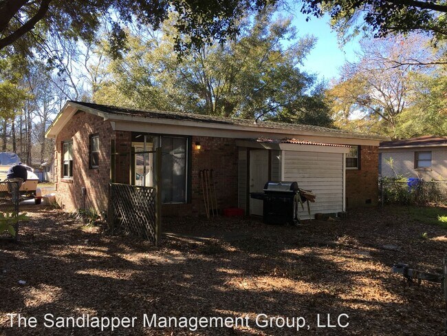Building Photo - 3 br, 1 bath House - 1122 N Shadow Drive