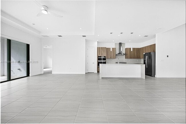 Building Photo - 12413 Solana Bay Cir