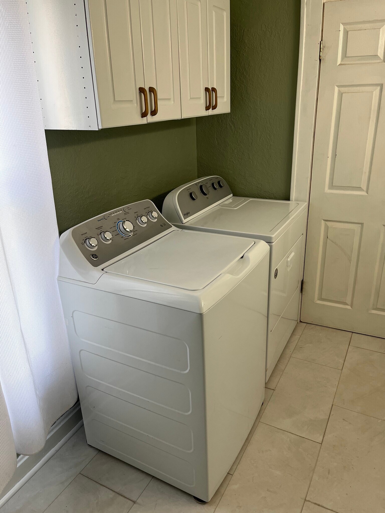 Building Photo - 4441 Wyoming St