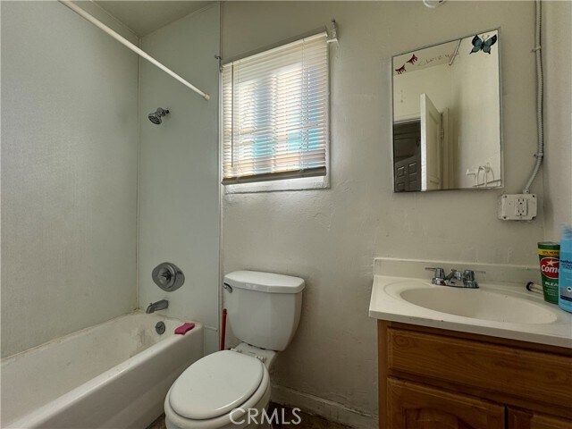 Building Photo - 12616 Lambert Rd