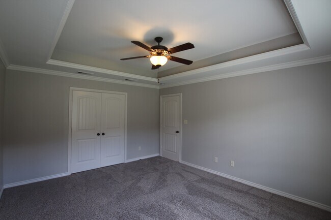 Building Photo - Coming Soon! Luxurious 3 Bed 2.5 Bath Rent...