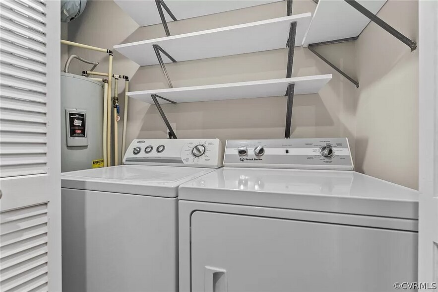 Building Photo - 3805 Dogwood Ave