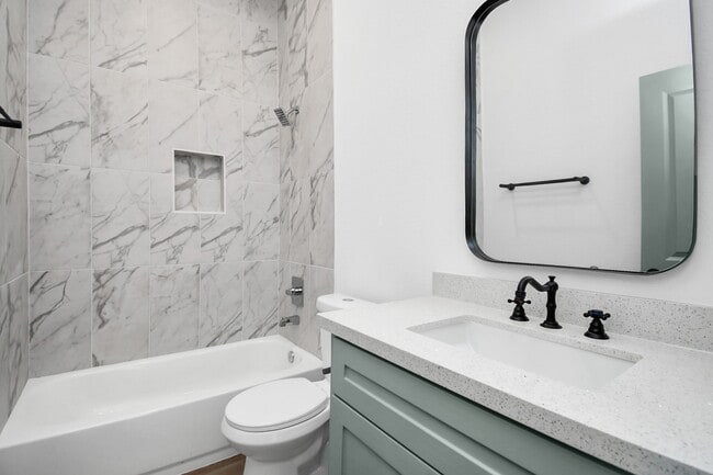 Building Photo - 10917 San Jacinto Dr