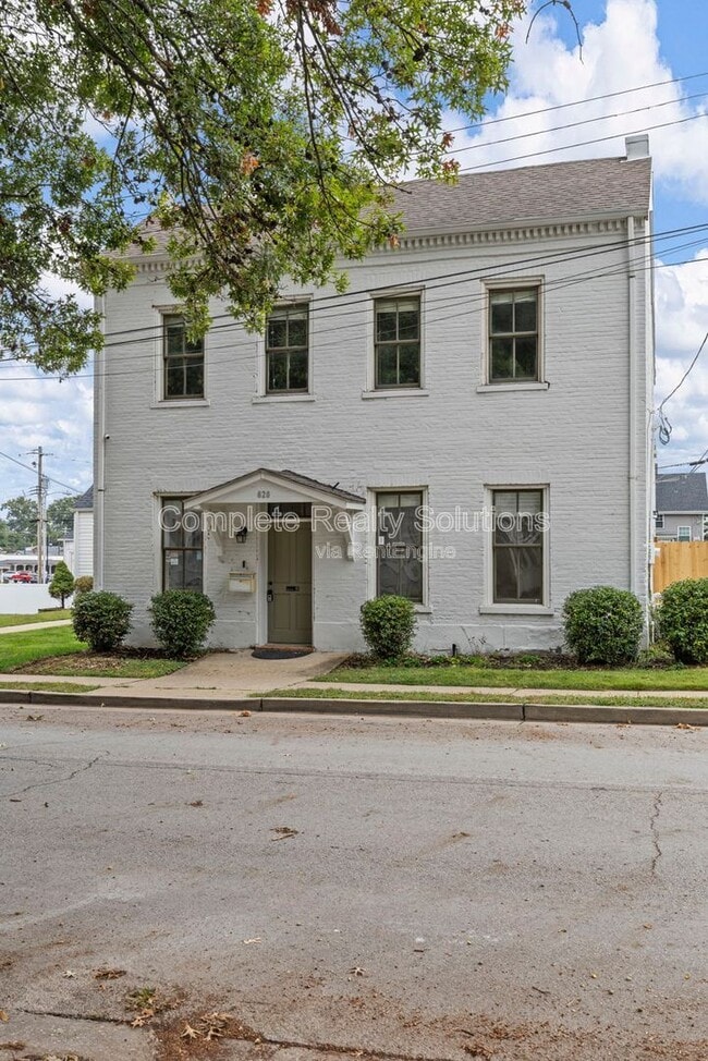 Building Photo - 620 S Benton Ave