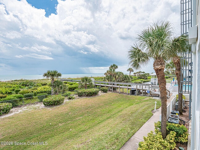 Building Photo - 8600 Ridgewood Ave