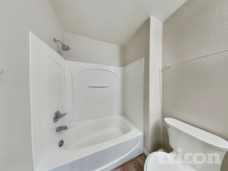 Building Photo - 102 Health Aster Ct
