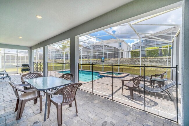 Building Photo - 9032 Stinger Dr