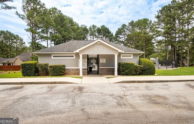 Building Photo - 255 Squire Ln