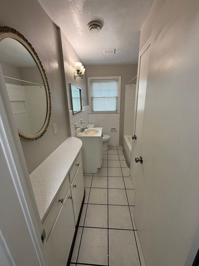 Building Photo - 5111-5113 Allen Drive