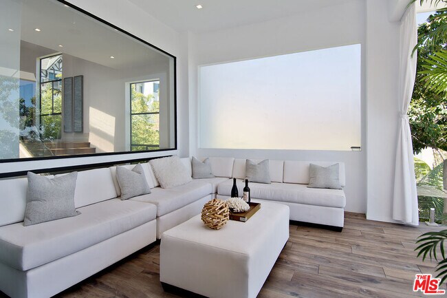 Building Photo - 4130 Parva Ave