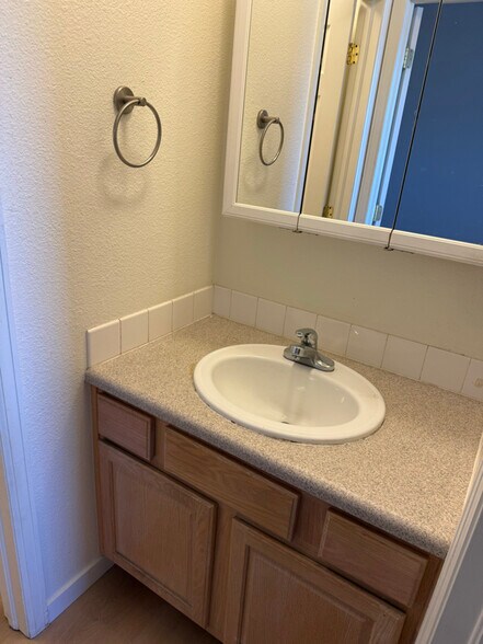 Building Photo - 7132 S Bryant St