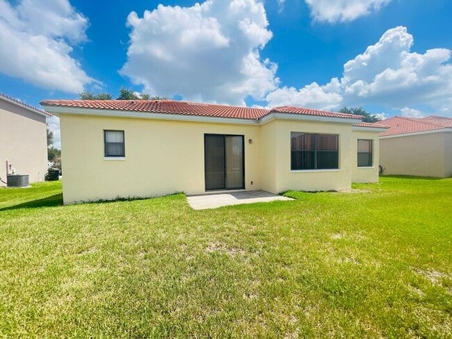 Building Photo - Tuscany Preserve-404 CINNAMON DR POINCIANA, FL 34759