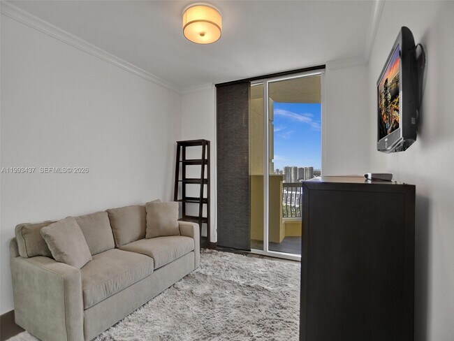 Building Photo - 17875 Collins Ave