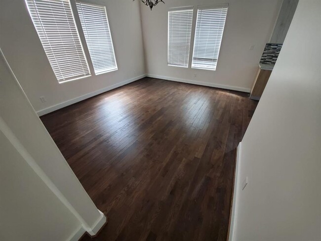 Building Photo - 9416 Glenfield Ct