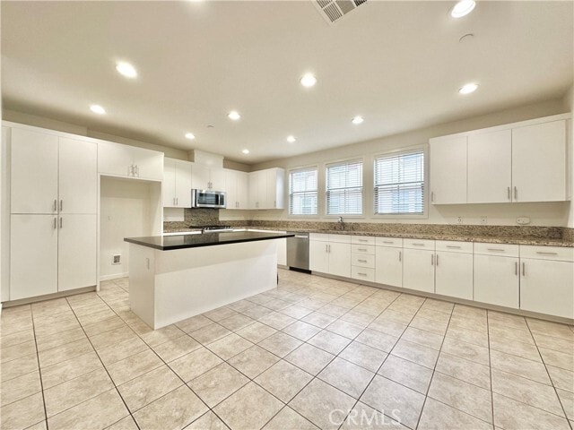 Building Photo - 21042 Cornerstone Dr