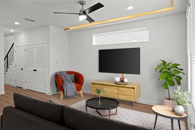 Building Photo - 104 Creekside Trail