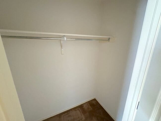 Building Photo - East El Paso 3 bed Refrig A/C