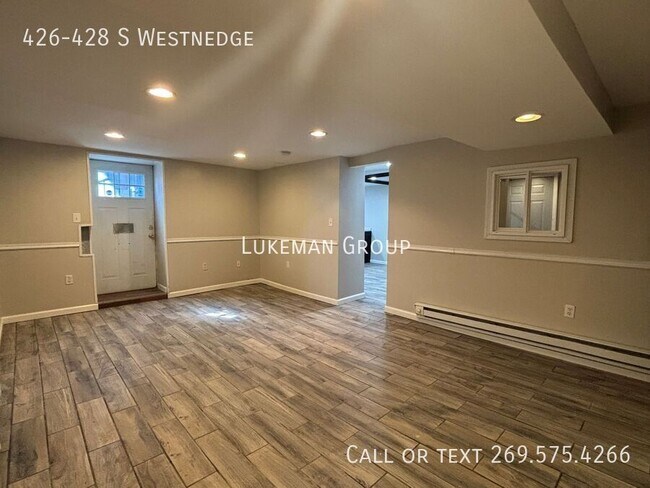 Building Photo - 4 Bed/2 Bath On Westnedge #2 - with full f...