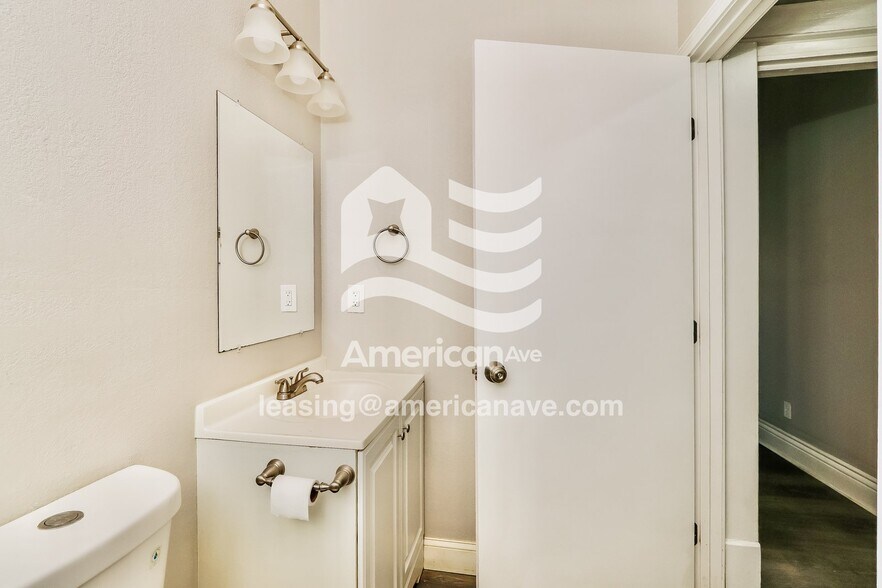 Building Photo - 3706 W Muhammad Ali Blvd