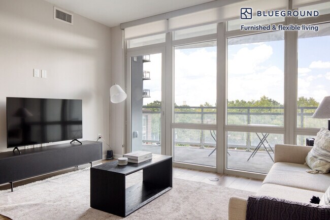 Building Photo - 3400 Potomac Ave