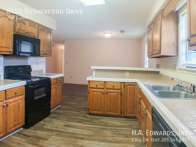 Building Photo - 8450 Rutherford Dr