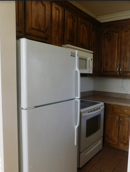 Building Photo - 1306 Broadhead Rd