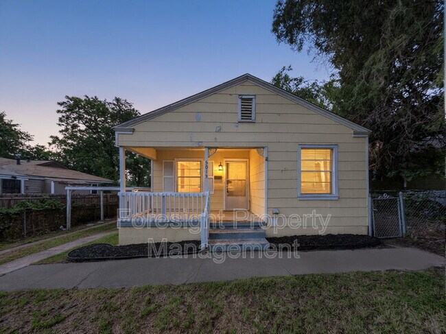 Building Photo - 5013 Kessler Rd