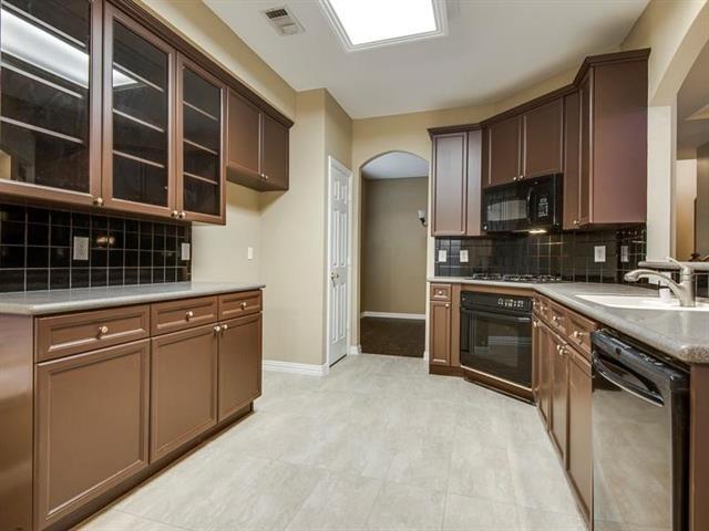 Building Photo - 2908 Pioneer Park Dr