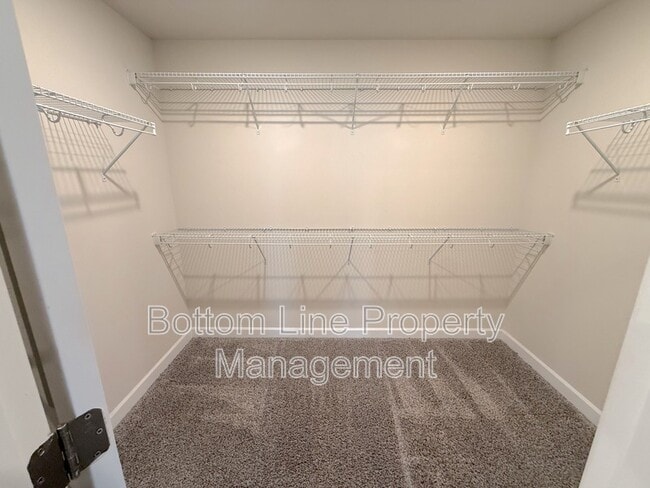 Building Photo - 629 Cranford Dr