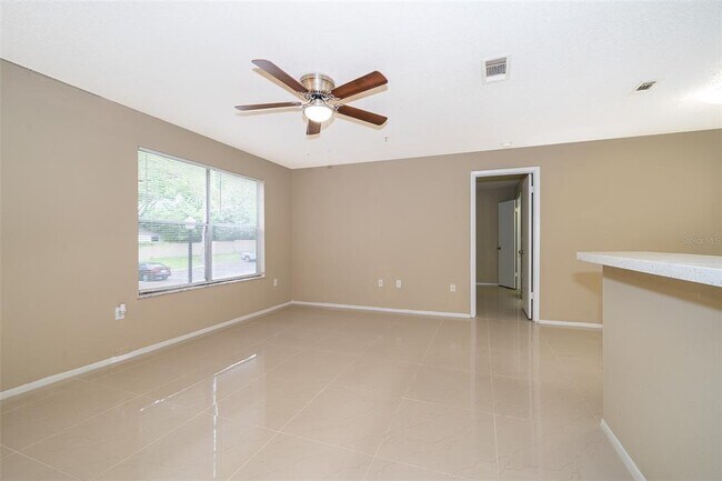Building Photo - 623 Dory Ln