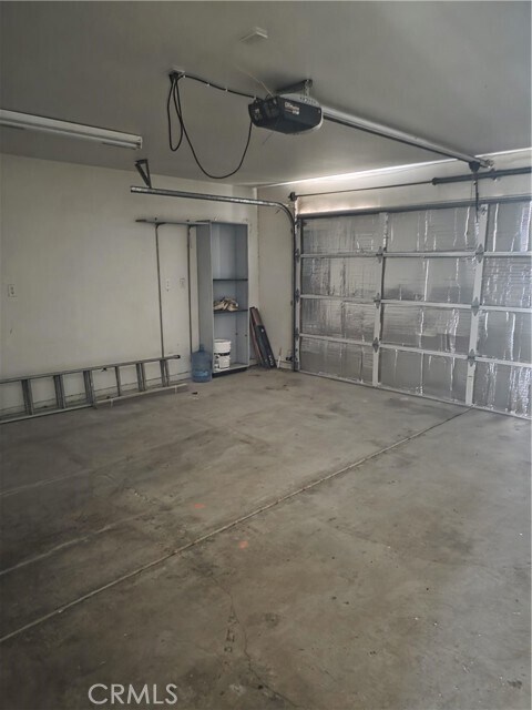 Building Photo - 57336 Crestview Dr