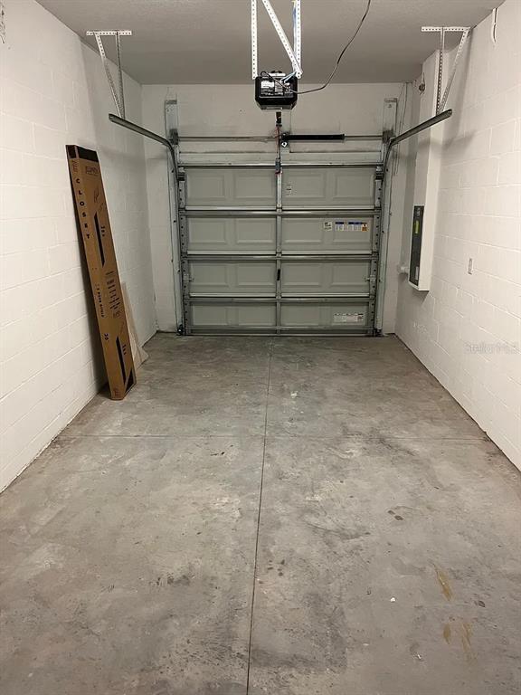 Building Photo - 1498 Cassius St