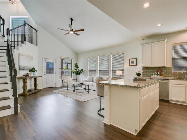 Building Photo - 736 Bonnet Blvd