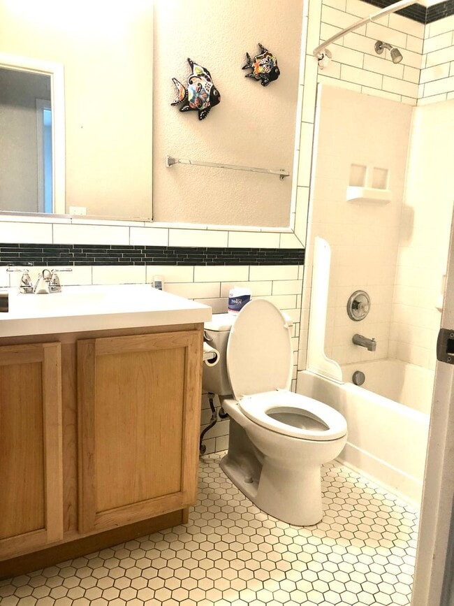 Building Photo - Pristine 3 bed/2 bath home