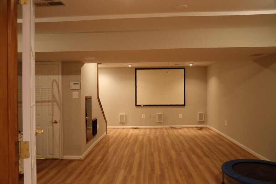 Building Photo - 11417 Beechgrove Ln