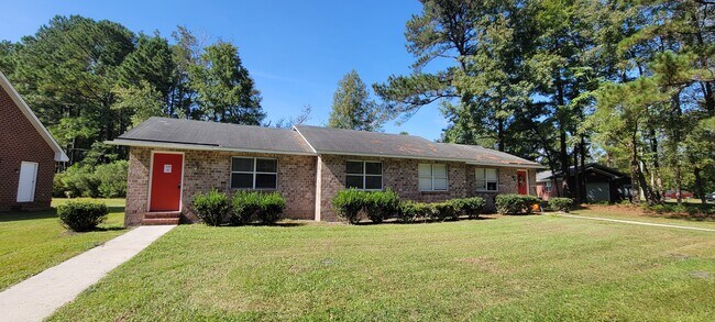 Primary Photo - 5440 Sidbury Rd