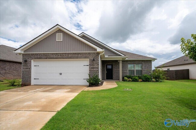 Building Photo - 14872 Demarie Ln