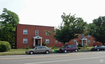 Building Photo - 3532 Floyd Avenue
