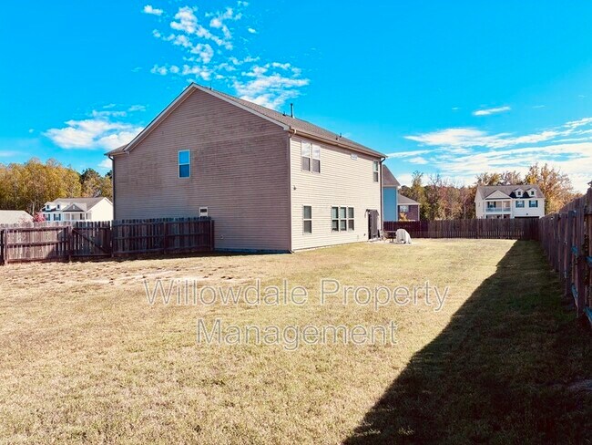 Building Photo - 993 Deaton Dr