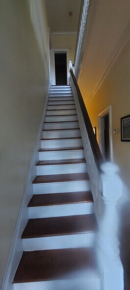 Building Photo - 250 S Ann St