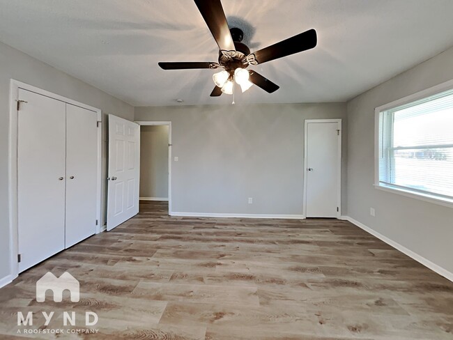 Building Photo - 509 King Arthur Dr