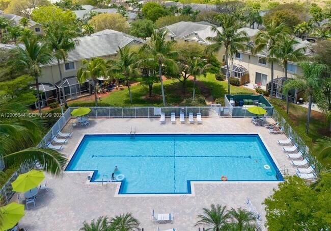 Building Photo - 2143 Hacienda Terrace