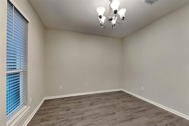 Building Photo - 15318 Sterling Lake Dr