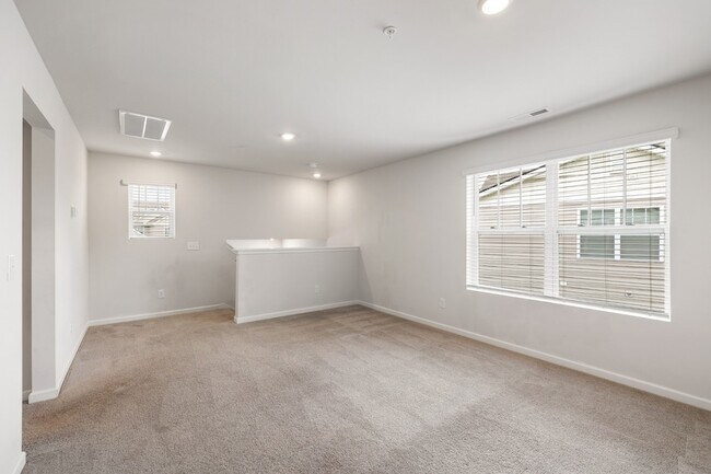 Building Photo - 416 Alcott Way